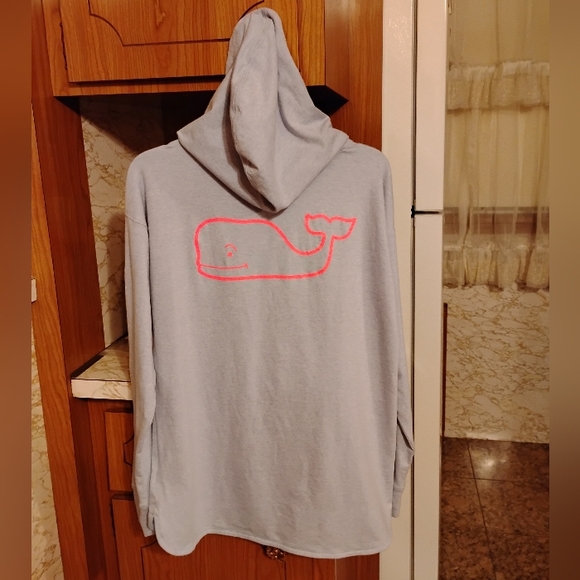 🆕 Vineyard Vines Edgartown Vintage Whale LS Hoodie Tee, Mystic Blue, Small - Picture 8 of 15